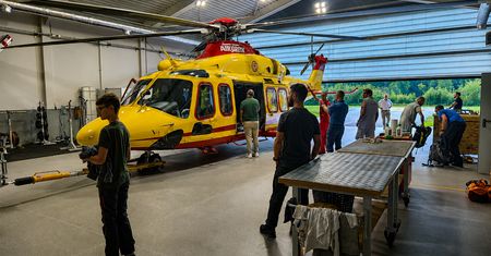 Śmigłowiec AW139 wylądował w Zakopanem. TOPR testuje maszynę, która może zastąpić Sokoła