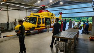 Śmigłowiec AW139 wylądował w Zakopanem. TOPR testuje maszynę, która może zastąpić Sokoła