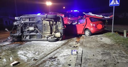 Podkarpackie. Tragiczny wypadek. Dwie osoby nie żyją