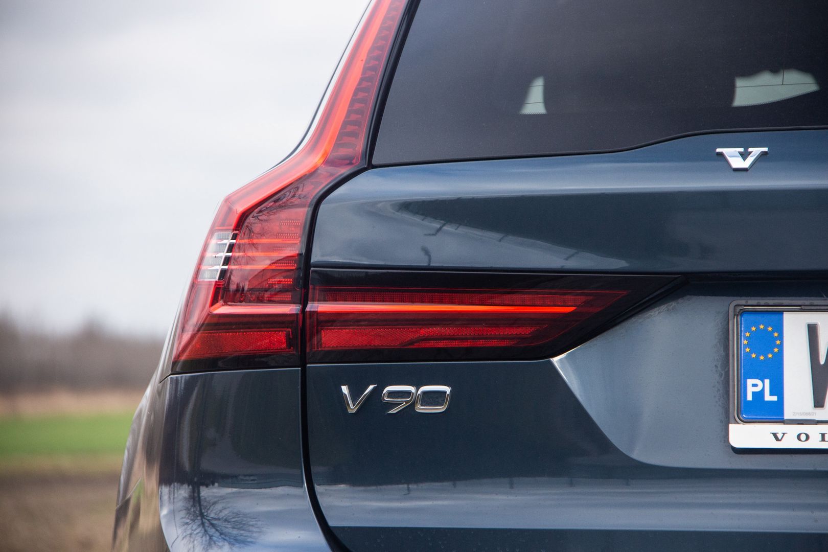 Volvo V90 T8