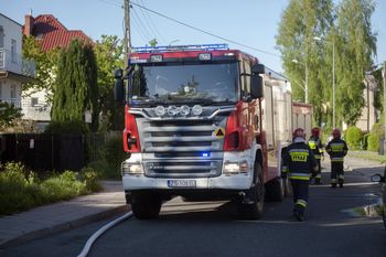 W centrum Żnina spłonęło auto. Właściciel poszukuje sprawcy. "Zaczynam się bać o własne zdrowie i nie tylko"