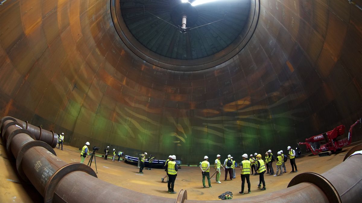 "Ogromny termos" wyrósł w Berlinie