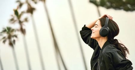 Nowości Sony dla fanów Extra Bassu - głośnik Bluetooth i słuchawki z redukcją hałasu