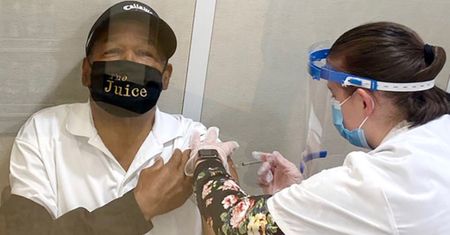 O.J. Simpson wywołał kontrowersje. Poszło o szczepienie przeciw COVID-19