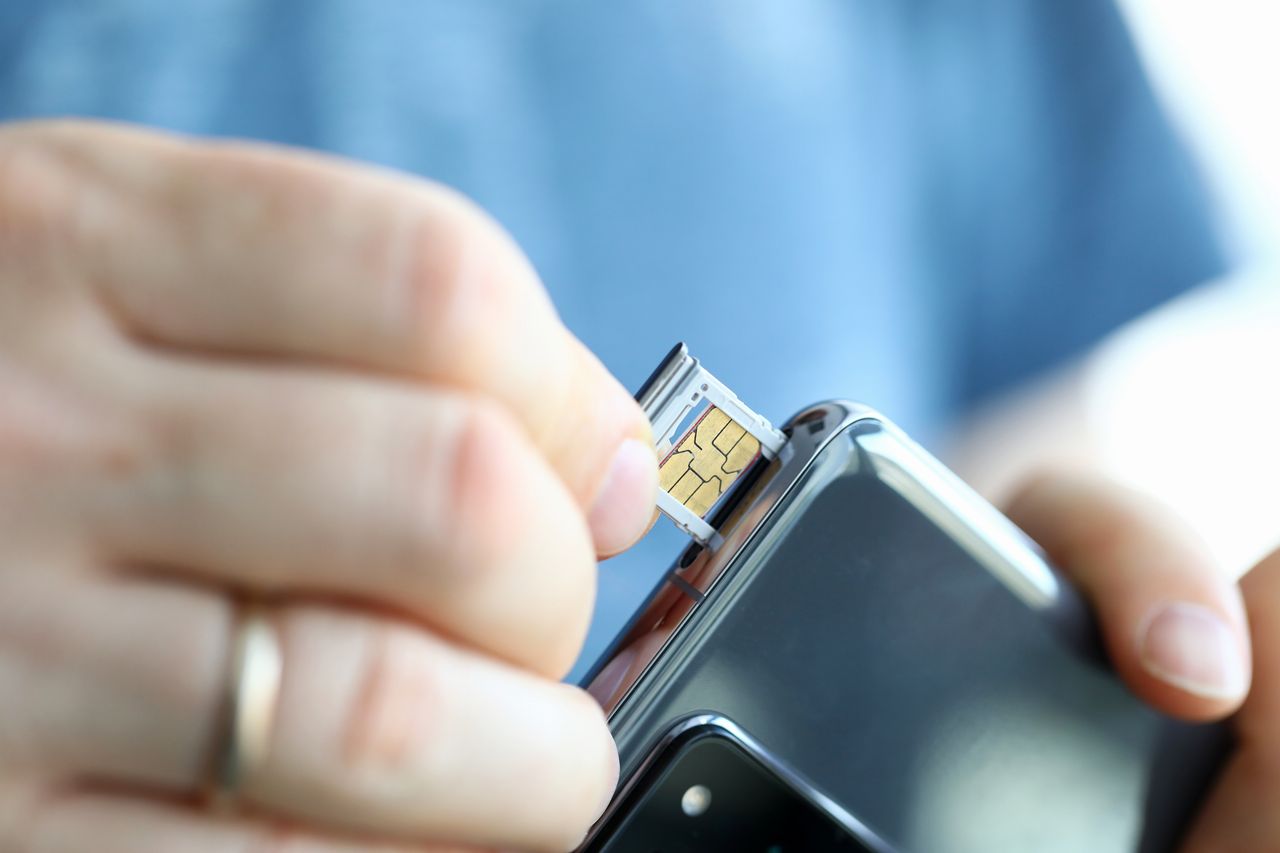 Jak zmienić operatora i zachować numer telefonu?
