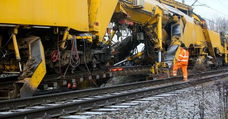 Wykolejenie pociągu na Śląsku. 28 składów opóźnionych o ponad 600 minut