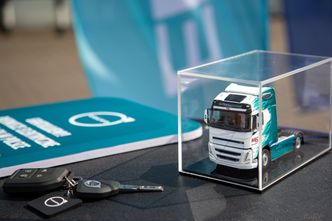 Przełomowy moment. Pierwszy ciągnik siodłowy Volvo FH Electric na polskich drogach