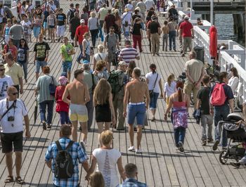 Zbliża się armagedon nad morzem. Turyści idą po rekord