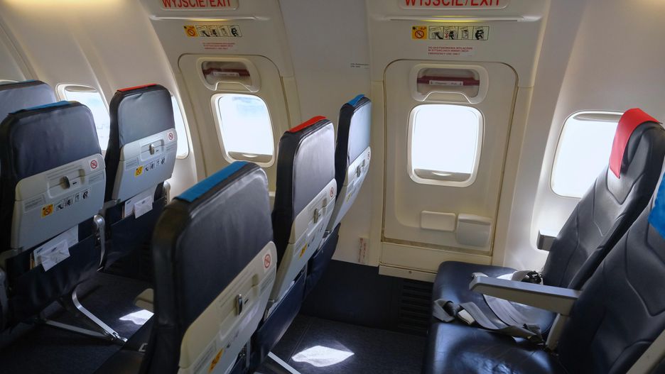 Wszyscy pasażerowie i załoga musieli opuścić samolot przez awant