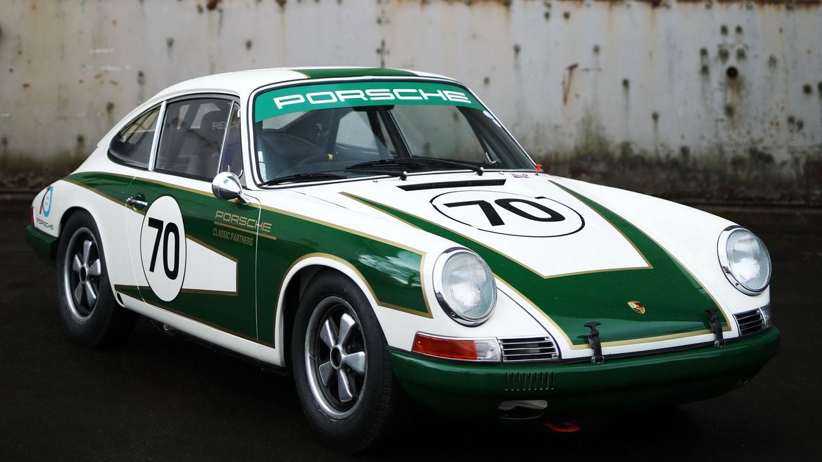 Prezentowane 911, mimo 53 lat na karku, nadal ma się świetnie