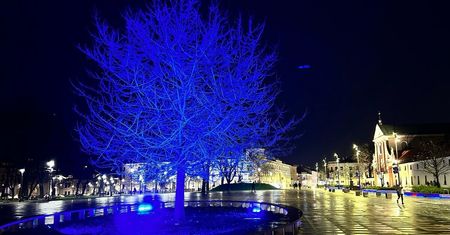 Plac Litewski w barwach Motoru Lublin. Miasto świętuje 75-lecie klubu