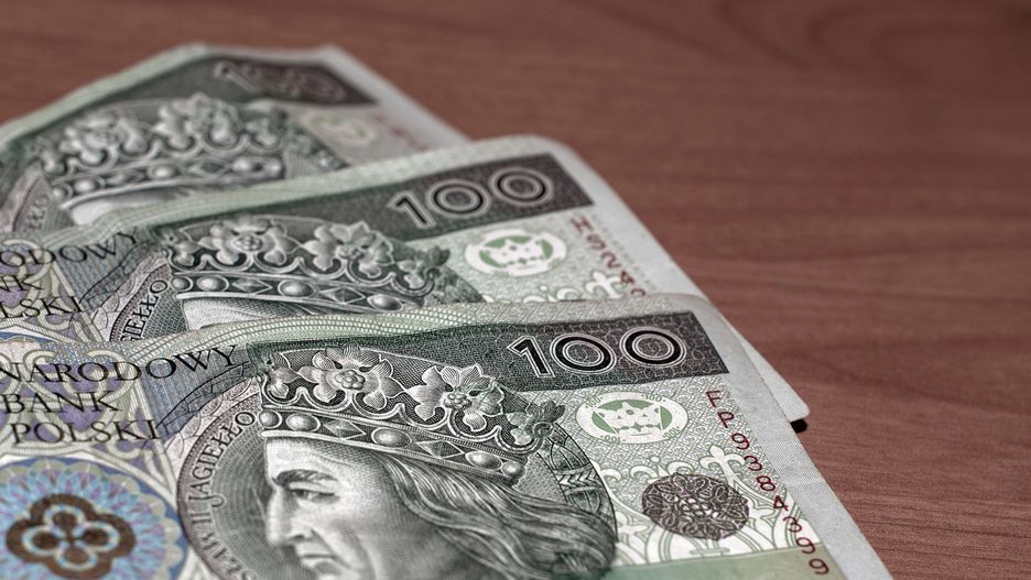 Zniszczone banknoty można wymienić w każdym banku