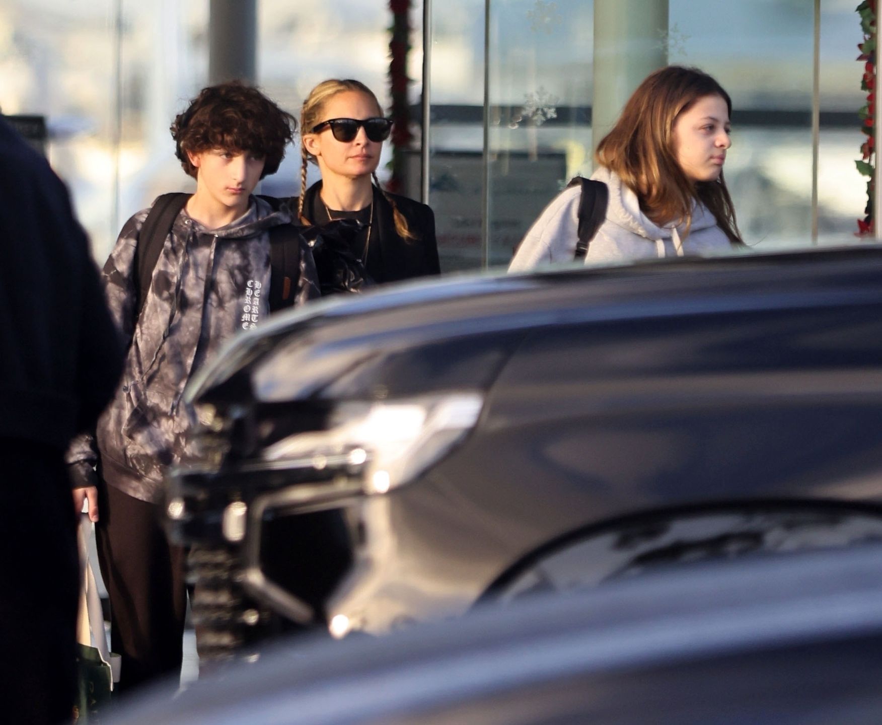 Cameron Diaz i Nicole Richie wracają wraz z rodzinami do Los Angeles