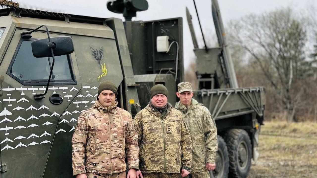 Tajemnicze systemy Gravehawk. Na froncie są zaledwie dwa