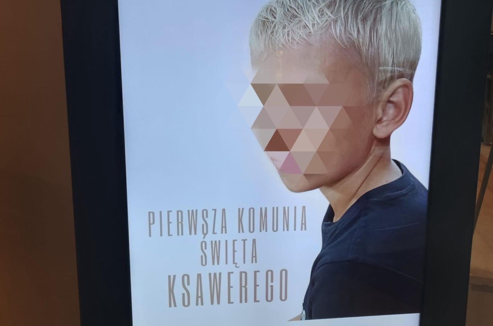 Nie mogła w to uwierzyć. Zobaczyła reklamę komunii