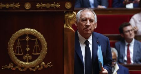 Upadł rząd we Francji. Nie uzyskał wotum zaufania