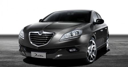 2014 Lancia Delta i Voyager S - pożyczone odświeżone