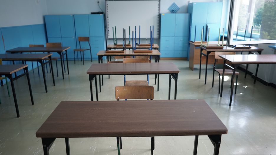 Koronawirus. Polska. Ostrów Wielkopolski. Zamknięta Szkoła Podstawowa Uczniów Kreatywnych Spółdzielni