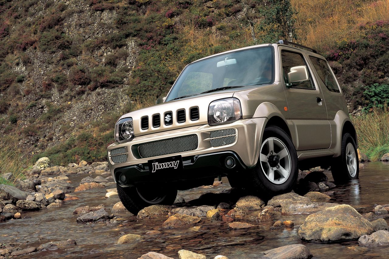 Używane Suzuki Jimny: tania terenówka na lata. Będzie dobrze trzymać wartość