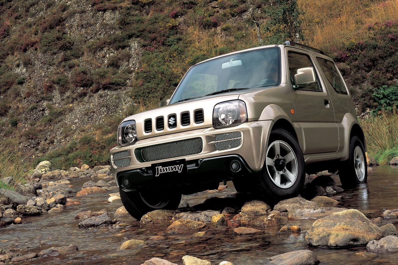 Używane Suzuki Jimny: tania terenówka na lata. Będzie dobrze trzymać wartość