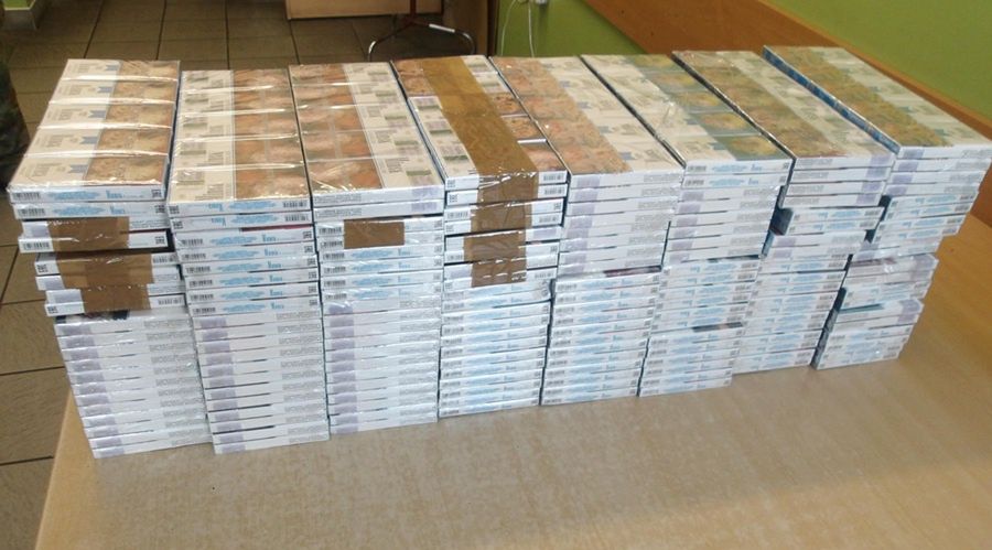 Koroszczyn: Funkcjonariusze KAS wykryli przemyt papierosów w ciężarówkach z Białorusi