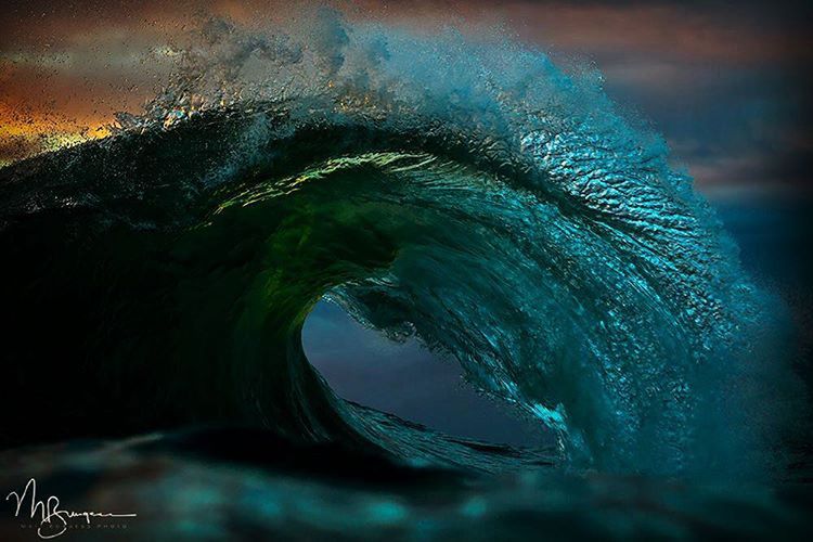 Przez 6 lat fotografował fale, przedstawiając różne nastroje oceanu 1