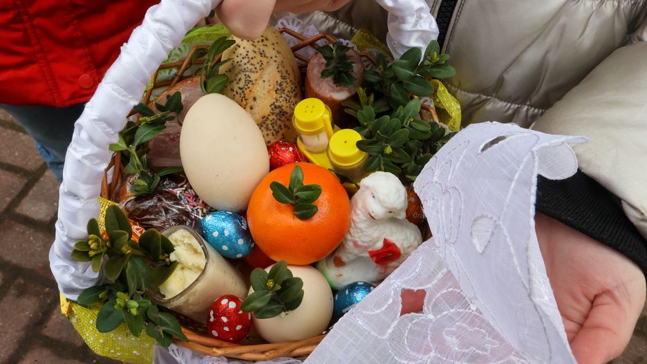 Marian Zubrzycki
jedzenie, koszyczek, wielkanoc, wystr�j, religia, Wielkanocne, wielkanocny