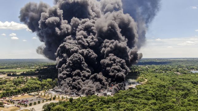 USA. Pożar fabryki chemikaliów. Zarządzono ewakuację