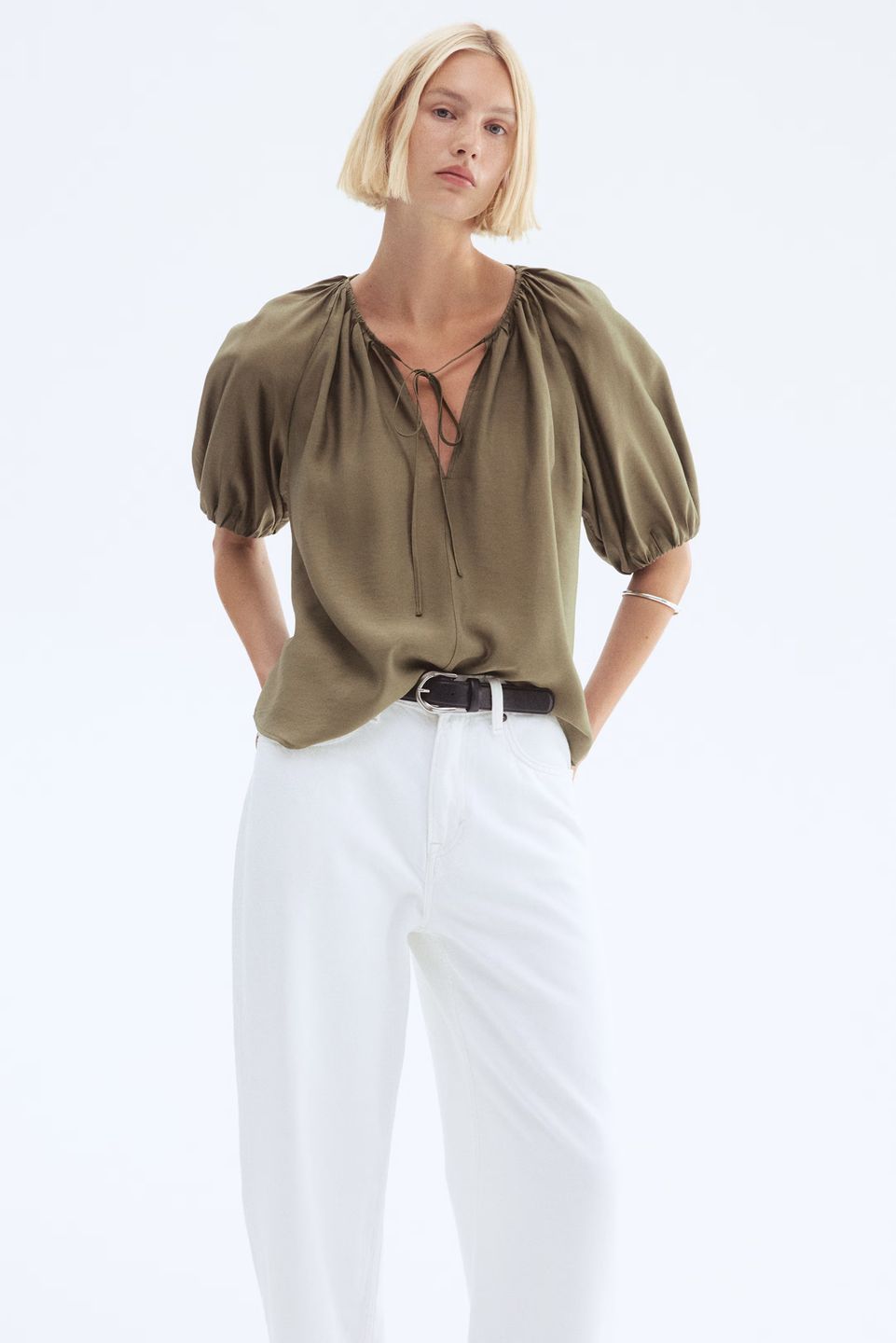 Oliwkowa koszula w jesiennej kolekcji H&M