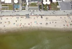 Łańcuch życia w Helu. Plażowicze wsparli ratowników