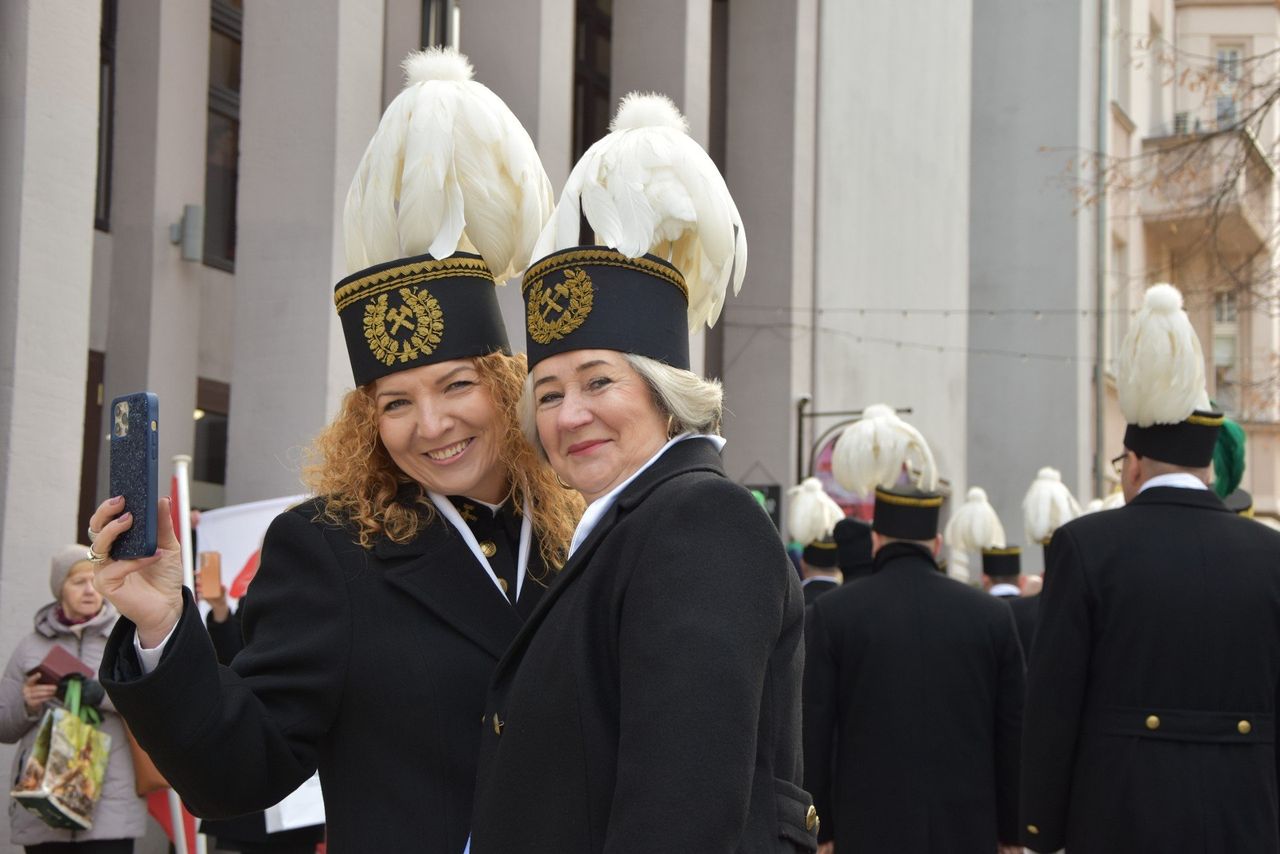 Zielona Góra: Lubuska Barbórka. Uroczysty przemarsz i gala w teatrze