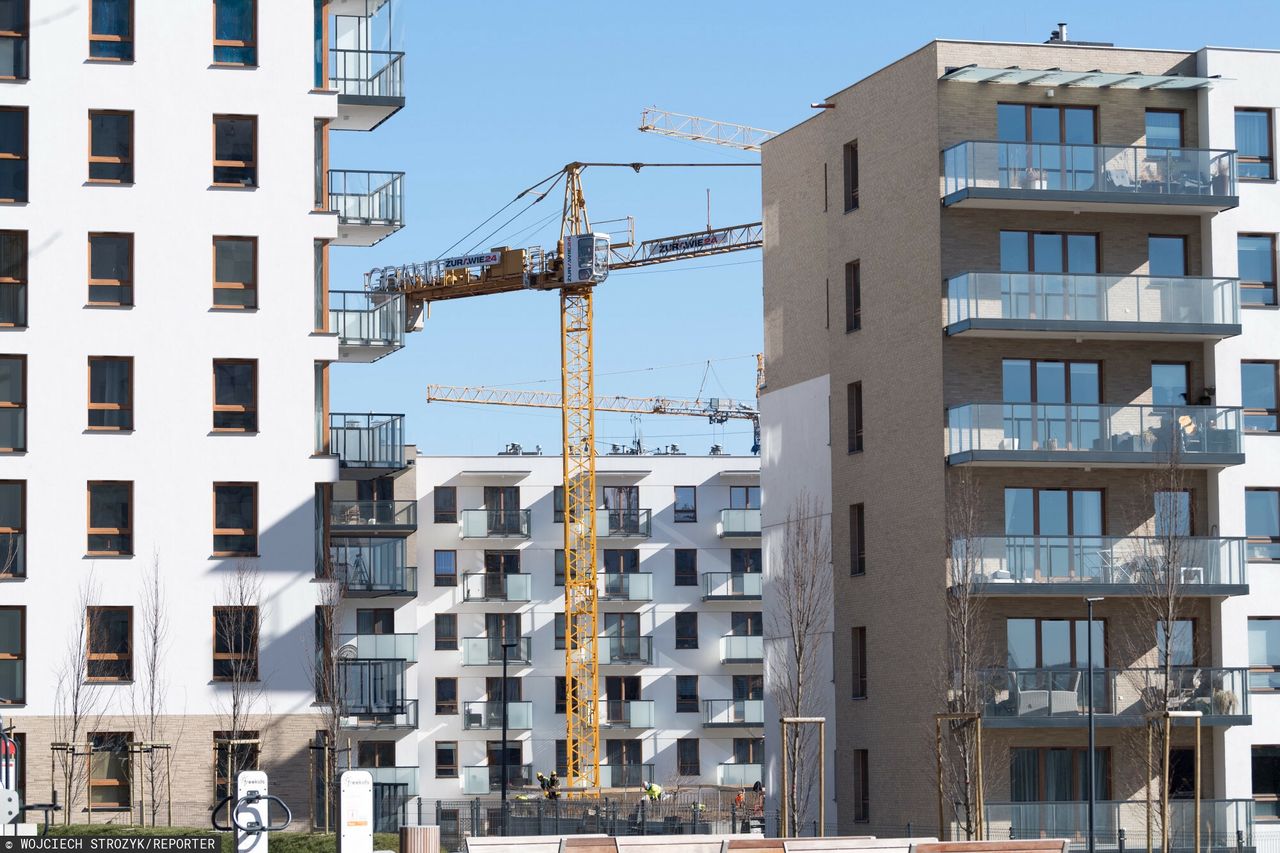 Coraz mniej Polaków stać na własne mieszkanie. Zdolność kredytowa spadła dramatycznie