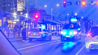 Toruń: Zamieszanie przy Reja i Broniewskiego. Na miejscu policja i karetka