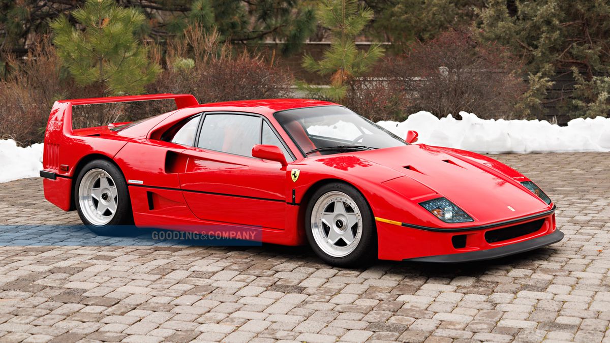 Wygląda jak nowe. Podobno jeździ tak samo