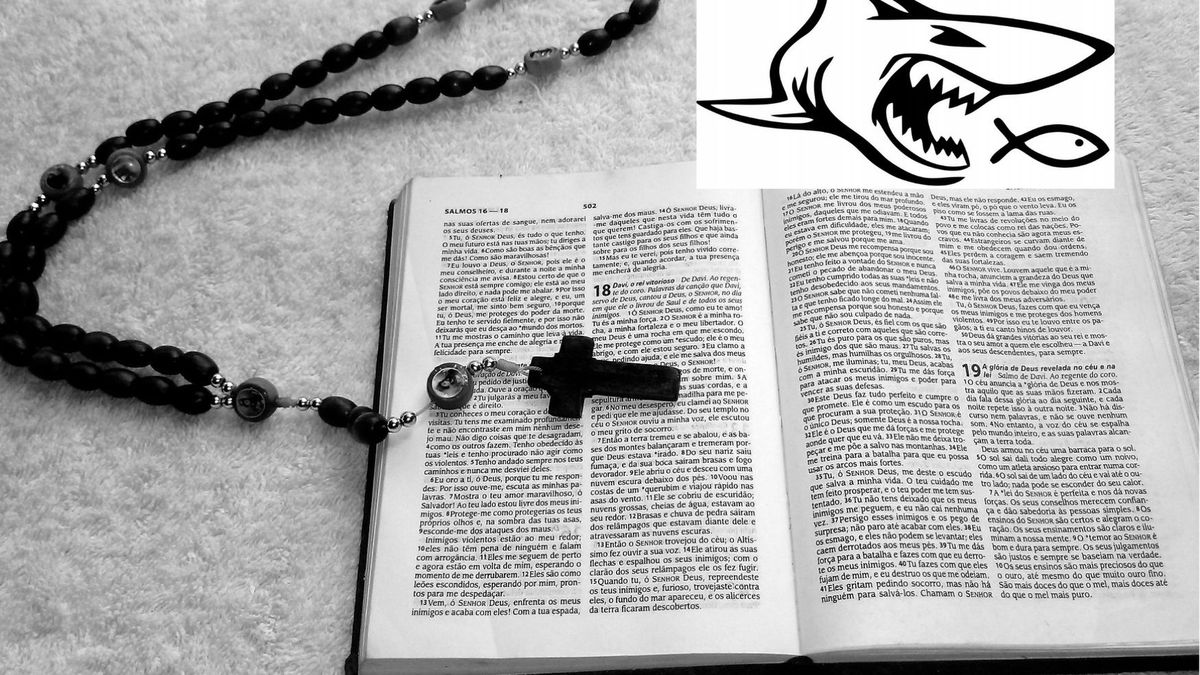 Znaczek pożerającego rybę rekina ma utajniony przekaz