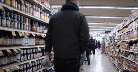 Najtańsza sieć sklepów w Polsce. Wyraźne różnice w cenach za koszyk