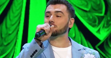 Bednarek zaśpiewał dla Ukrainy. Internauci zostawili porażające komentarze