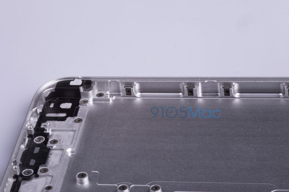 iPhone 6s wycieka na pierwszych zdjęciach. A konkretnie jego obudowa 13