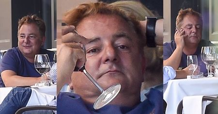 Zrelaksowany Makłowicz puszcza dymka do lampki winka