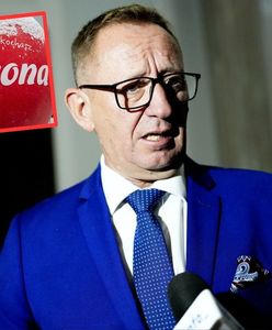 "Daj plusa na Telusa". Dawtona tłumaczy się z ceny tubek dla polityków