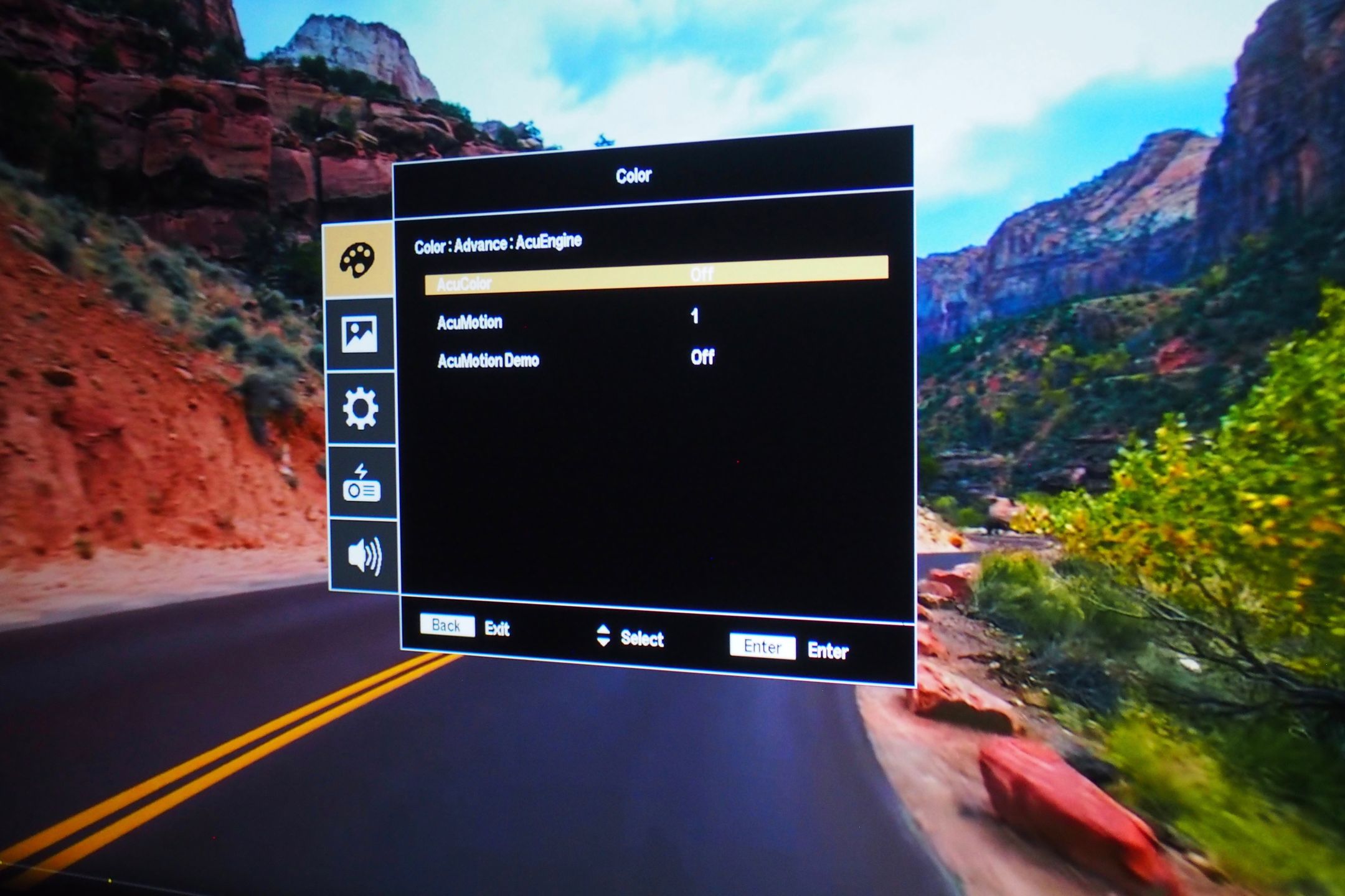 Test projektora Acer H7850. DLP 4K rewolucjonizuje rynek rzutników 4