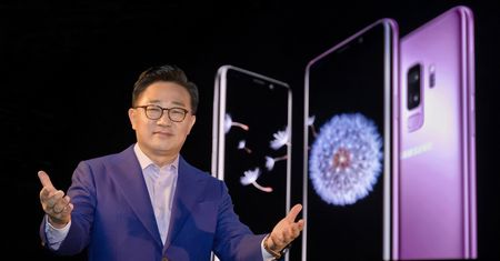 Samsung pokaże składany smartfon jeszcze w tym roku. Prezes firmy potwierdza plotki