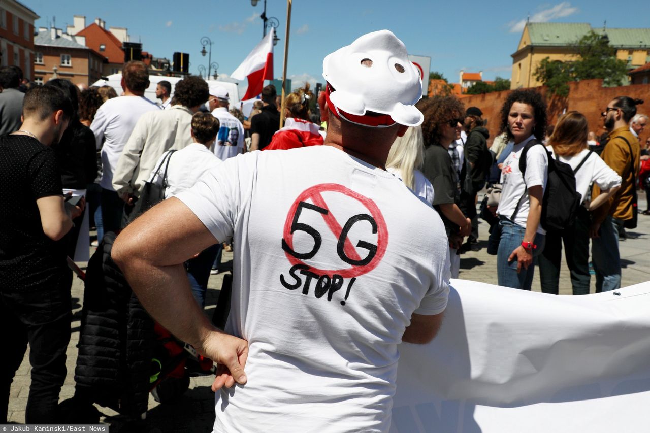 Kraśnik podtrzymał kontrowersyjną uchwałę ws. LGBT. Teraz dołącza do niej petycja o 5G