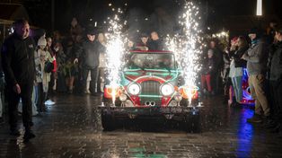 Piła: Jarmark świąteczny rozświetla miasto. Koncerty, atrakcje i Orszak św. Mikołaja