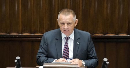 Debata nad NIK. Marian Banaś uderza w marszałek Witek