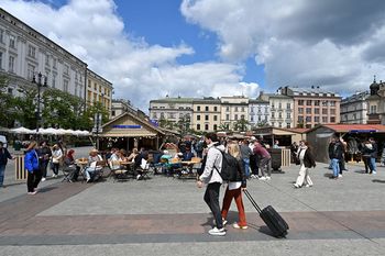 Turyści chętnie odwiedzają Polskę. W 2025 r. lepsza od nas była tylko Malta