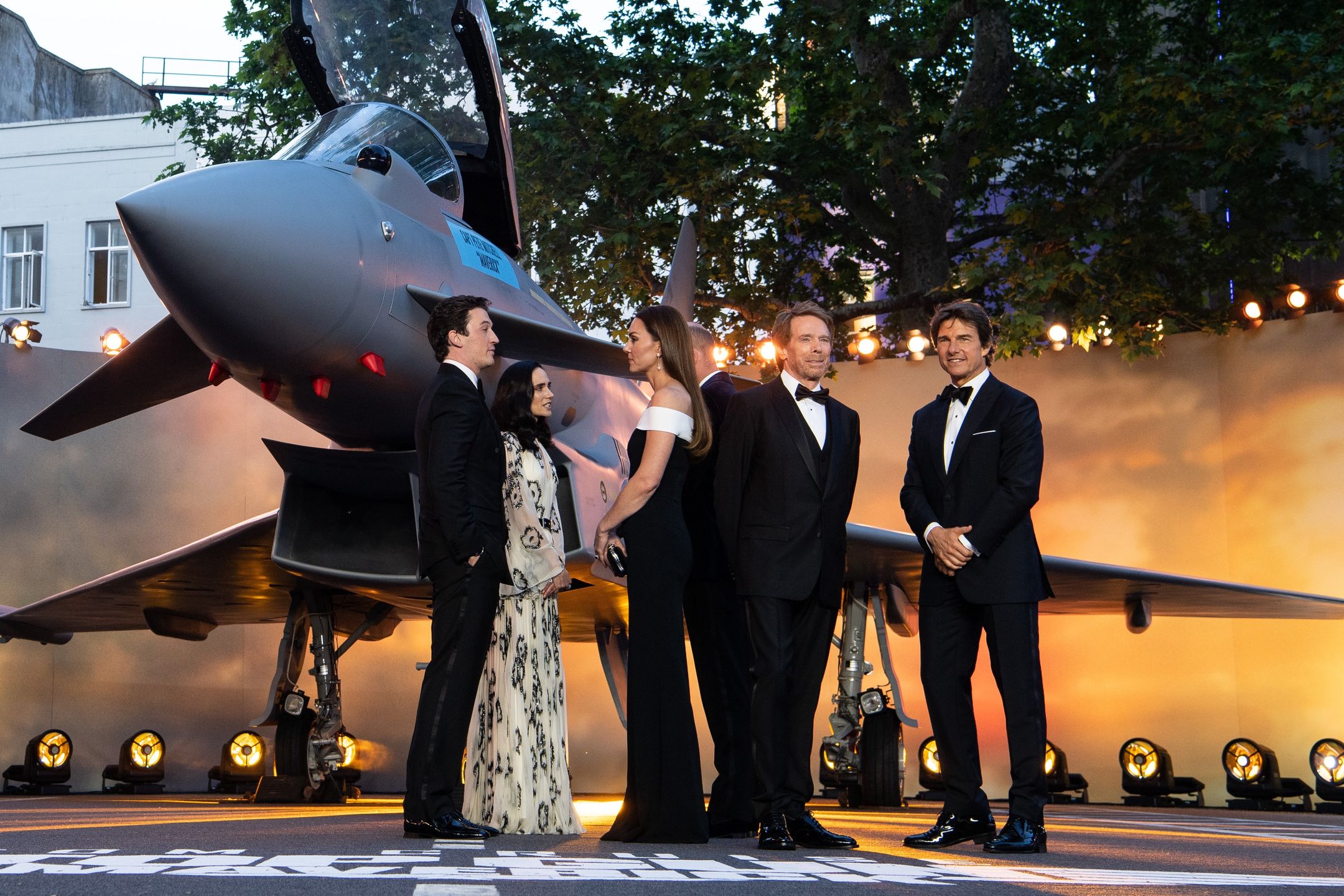 Kate i William wtapiają się w tłum znamienitych gości na premierze "Top Gun: Maverick". Zrobili wrażenie? 