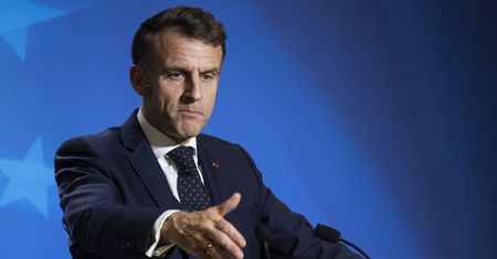 Macron nie wierzy Rosji. Dowodów brak