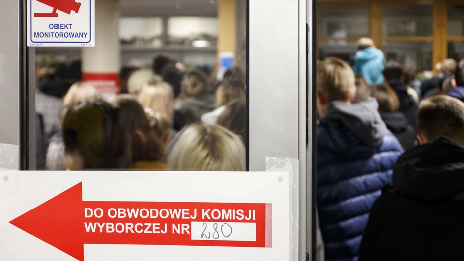 Godziny otwarcia lokali wyborczych. Wybory samorządowe 2024 odbędą się 7 i 21 kwietnia