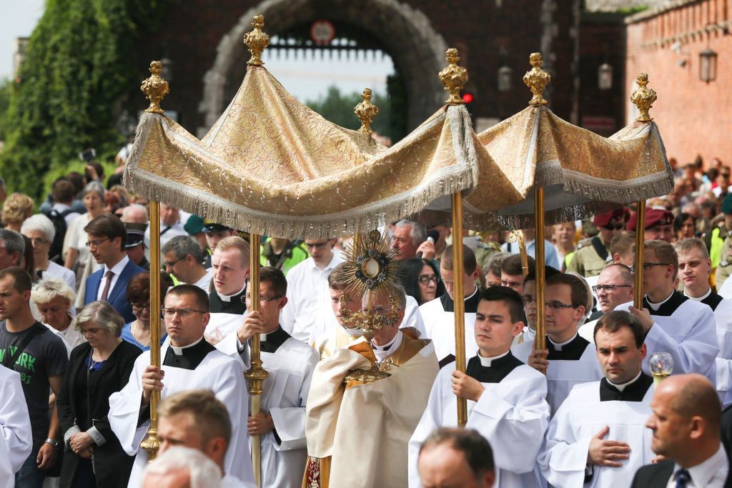 Boże Ciało 2020. Co z procesjami? To warto wiedzieć